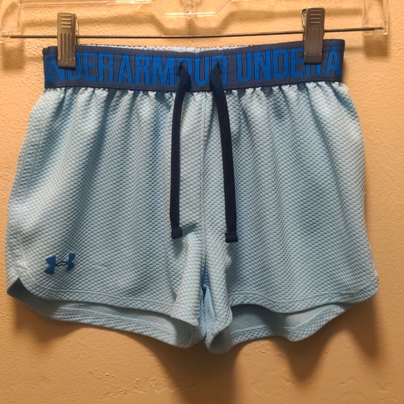🍀 3/$9 Under Armour Light Blue Shorts (Girls) - Picture 1 of 6